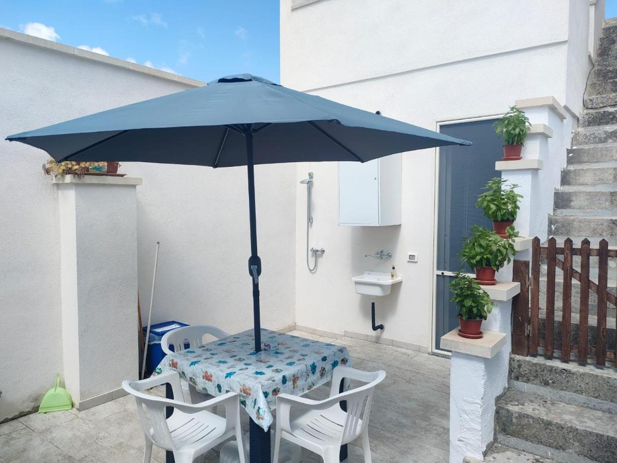 Casa Di Nonna Uccia Villa Casamassella Buitenkant foto